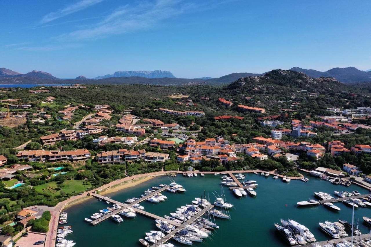 Hotel Sporting Porto Rotondo Exterior foto